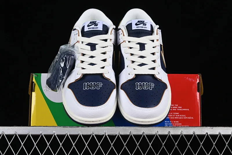 All categories Nk SB Dunk Series Nk SB Dunk Low low-top sneakers HUF x Nk SB Dunk Low NYC San Francisco joint model SB low-top sports and leisure sneakers FD8775-100
